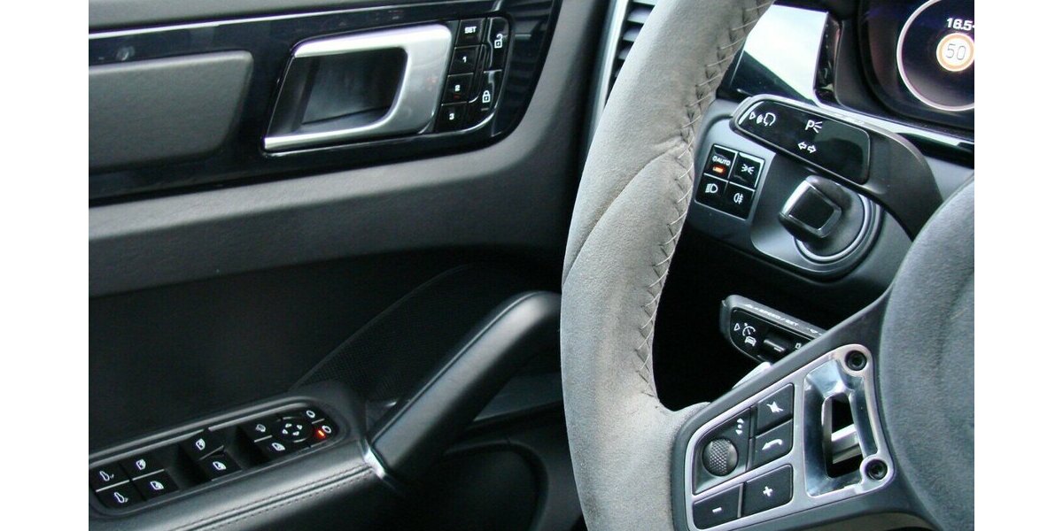 Porsche Cayenne Turbo TECHART Matrix Pano ACC Vierradlenku 79.356 km 81.980 &euro; Falkensee 14612