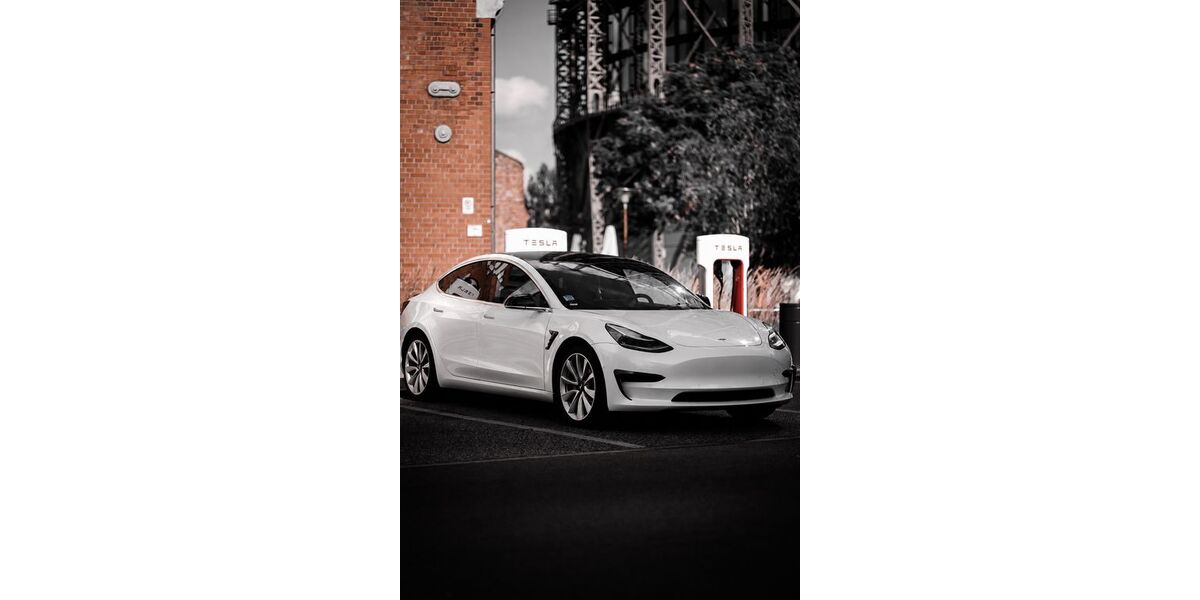 Tesla Model 3 157.000 km 21.500 &euro; berlin 13585