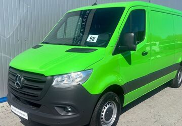 Mercedes-Benz Sprinter 185.966 km 19.799 &euro; Berlin 13055