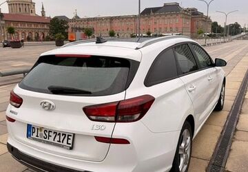 Hyundai i30 79.000 km 14.200 &euro; Potsdam 14467