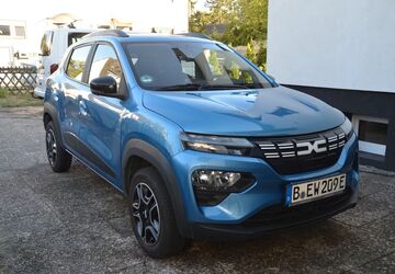 Dacia Spring 18.000 km 11.500 &euro; Berlin 12357