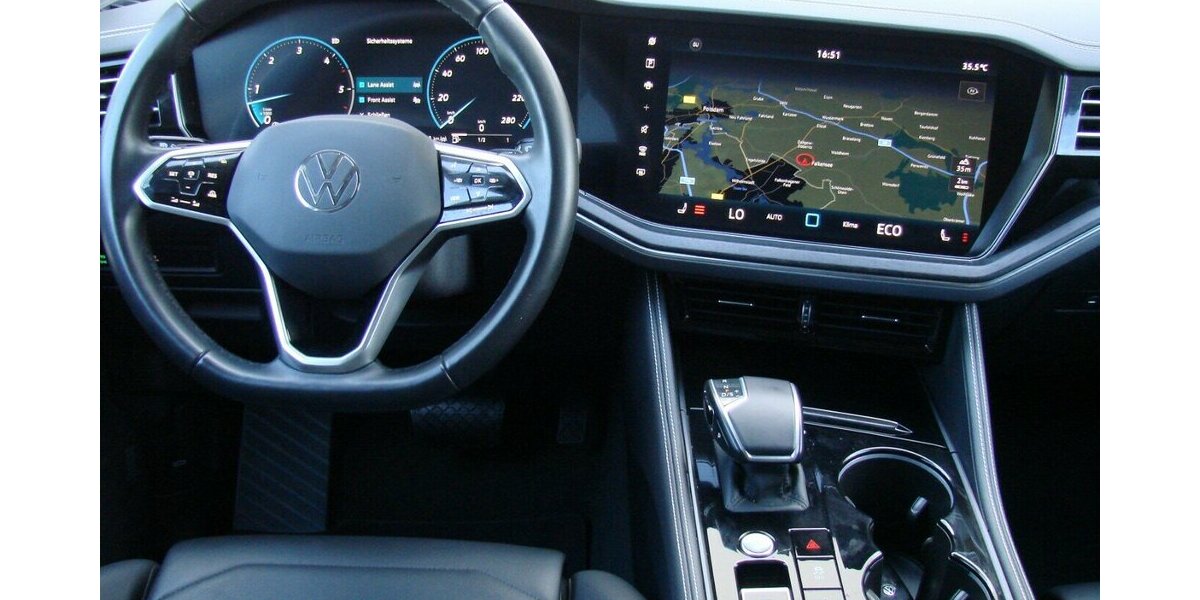VW Touareg 3.0TDi Black Style 4M ACC LED AHK Luftfede 34.980 km 48.980 &euro; Falkensee 14612
