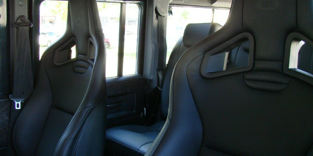 Land Rover Defender 110 E Station Wagon 7-Sitzer LED Leder AH 119.107 km 49.980 &euro; Falkensee 14612