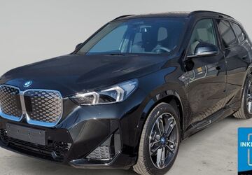 BMW iX1 1.421 km 49.940 &euro; Potsdam 14482