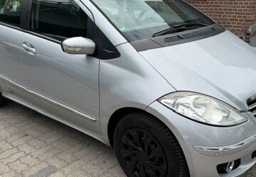 Mercedes-Benz A 180 106.500 km 4.450 &euro; Berlin 12099