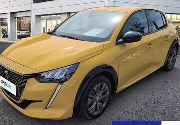 Peugeot 208 27.580 km 16.490 &euro; Berlin 12681