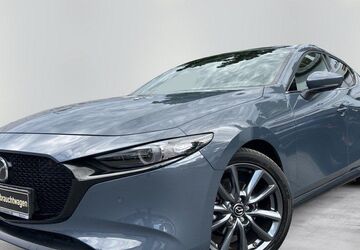 Mazda 3 30.531 km 21.990 &euro; Berlin 13599