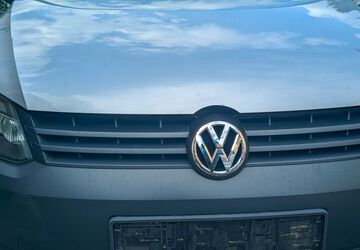 VW Caddy 186.300 km 3.000 &euro; Berlin 10787