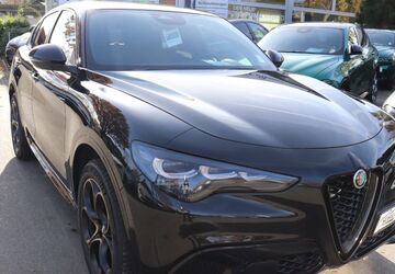 Alfa Romeo Stelvio 8.800 km 55.990 &euro; Potsdam 14482