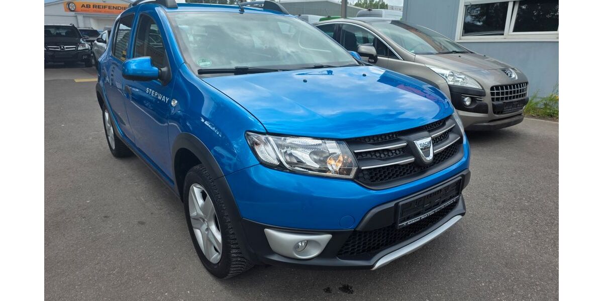 Dacia Sandero 32.560 km 8.490 &euro; Berlin 13055